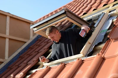 Pose de fenêtres de toit Velux à Cambrin